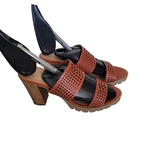 Marella Made in Italy perforated  band leather Sandal Bunt Orange US 9.5 - Picture 5 of 8